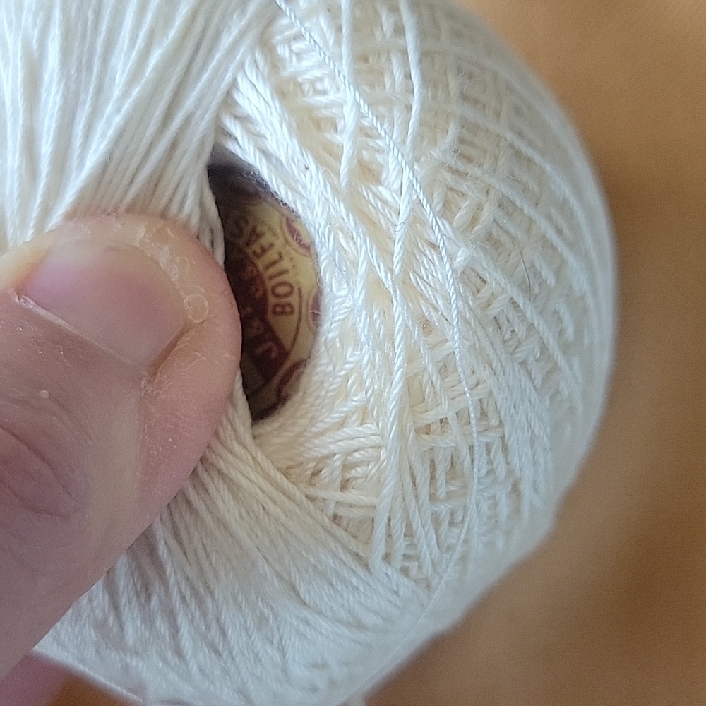 Bundle of variety crochet cotton - Picture 8 of 8